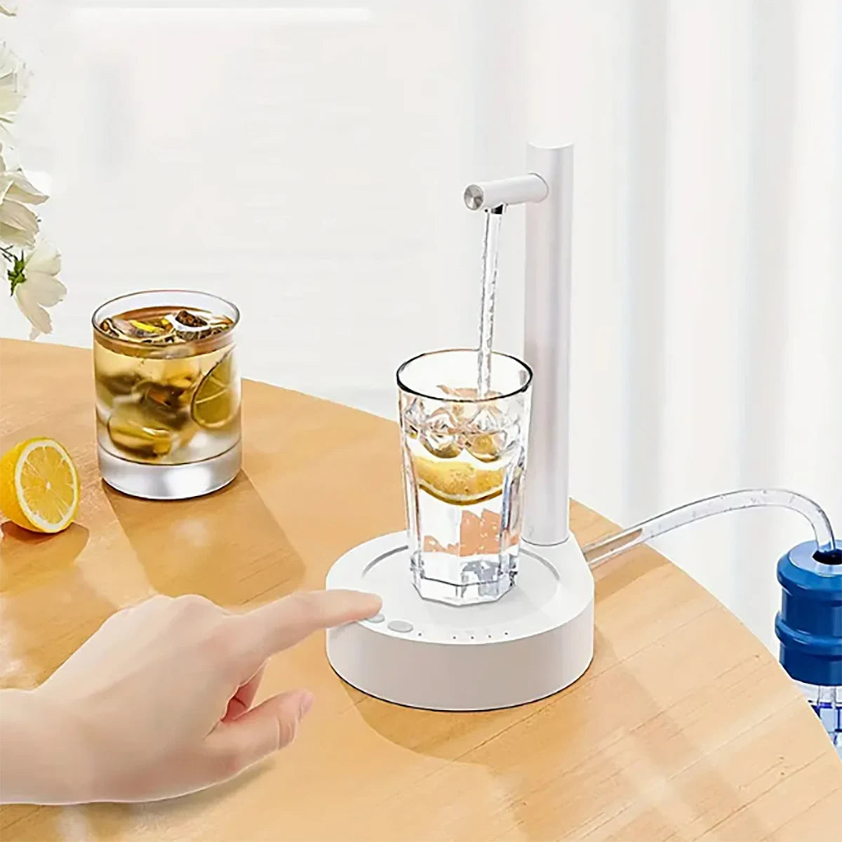 Mini water dispenser