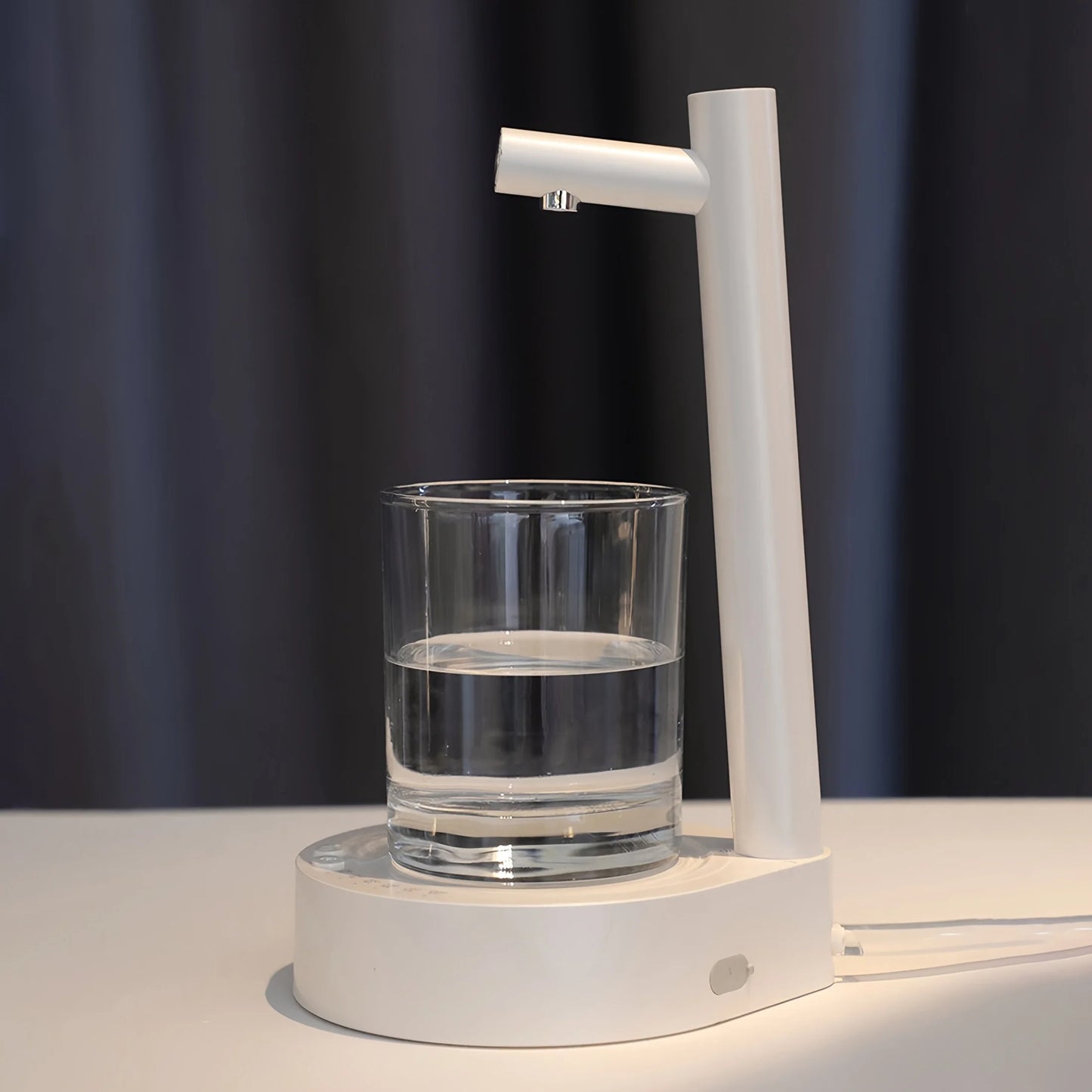 Mini water dispenser